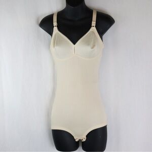 VINTAGE PLAYTEX Body Shaper | Nude Sculpting Bodysuit Shapewear